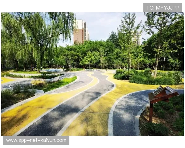 绿意盎然的城市跑：用双脚守护绿色家园